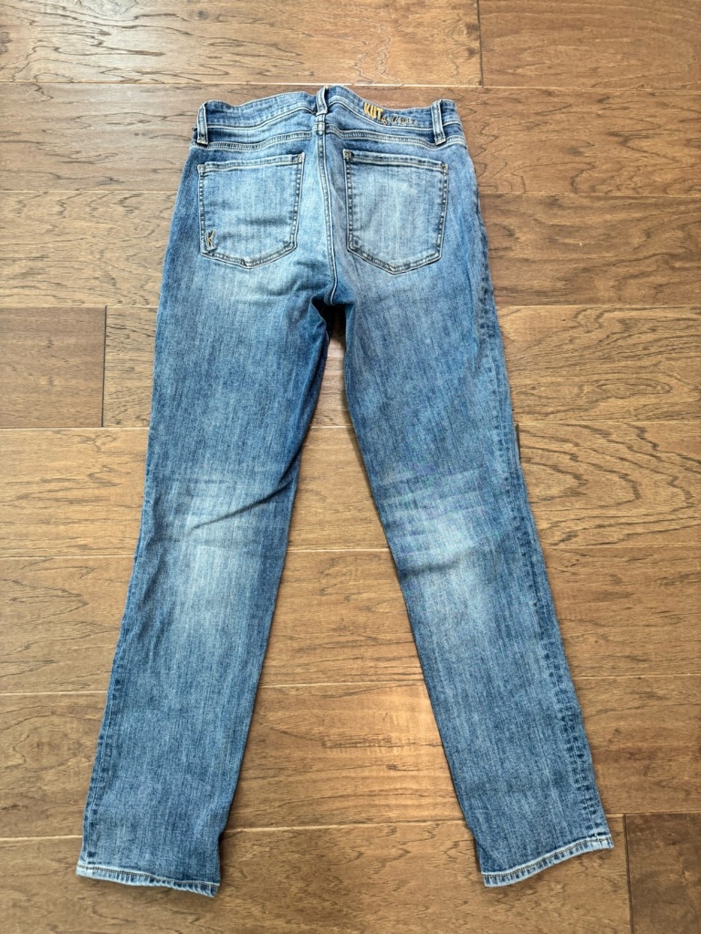 Kut from the Kloth Katy Boyfriend Straight Leg Jeans - Light Blue Wash - Picture 9 of 13